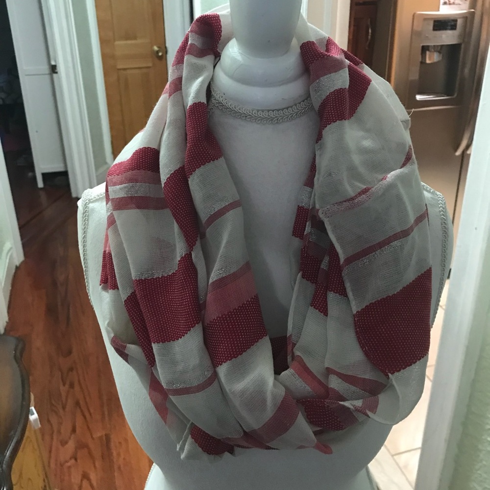 Infinity scarf